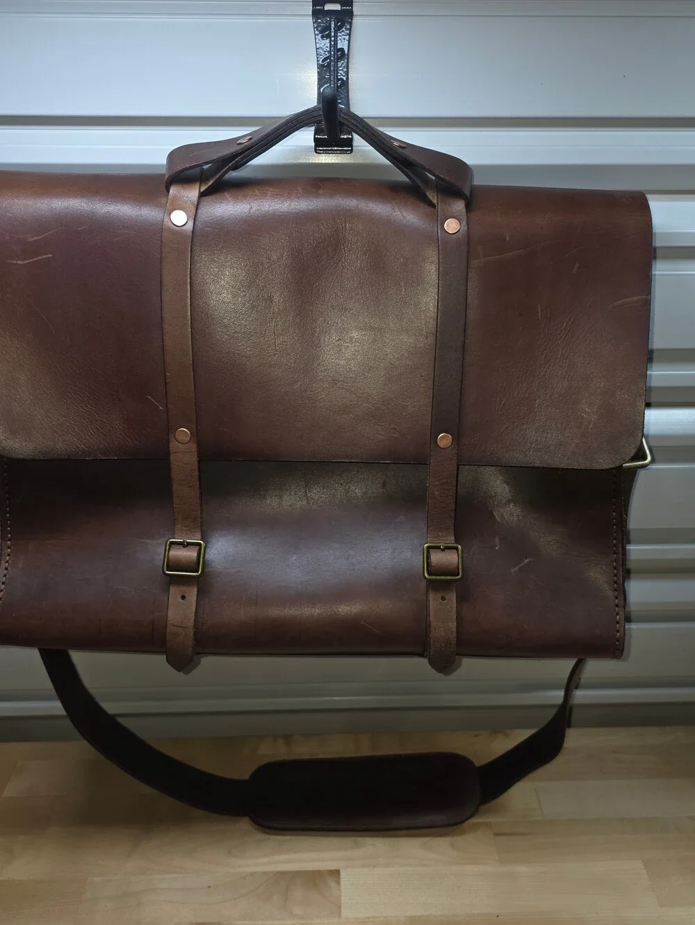 Satchel & Page Premium Italian Leather Mailbag / Multi-Way Convertible Briefcase